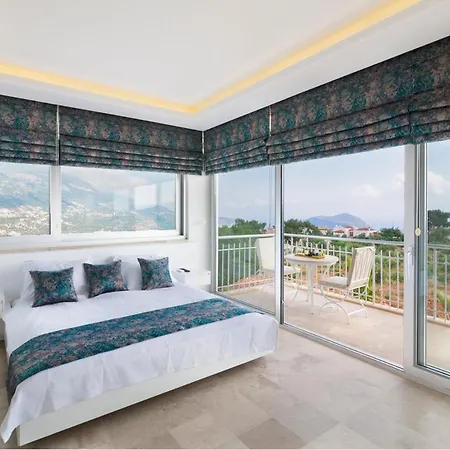 Sleeps 8 Pool Air Con Wifi Villa Kalkan