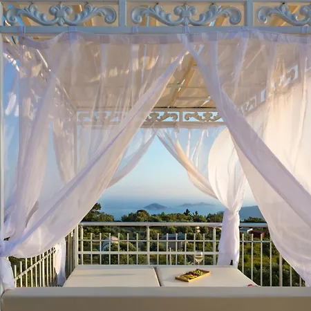 Sleeps 8 Pool Air Con Wifi Kalkan